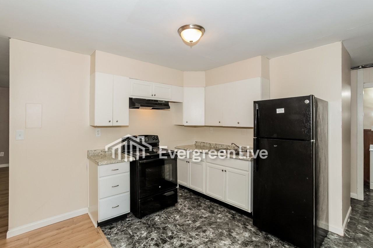 1013 Wellspring Dr - Photo 6 of 15