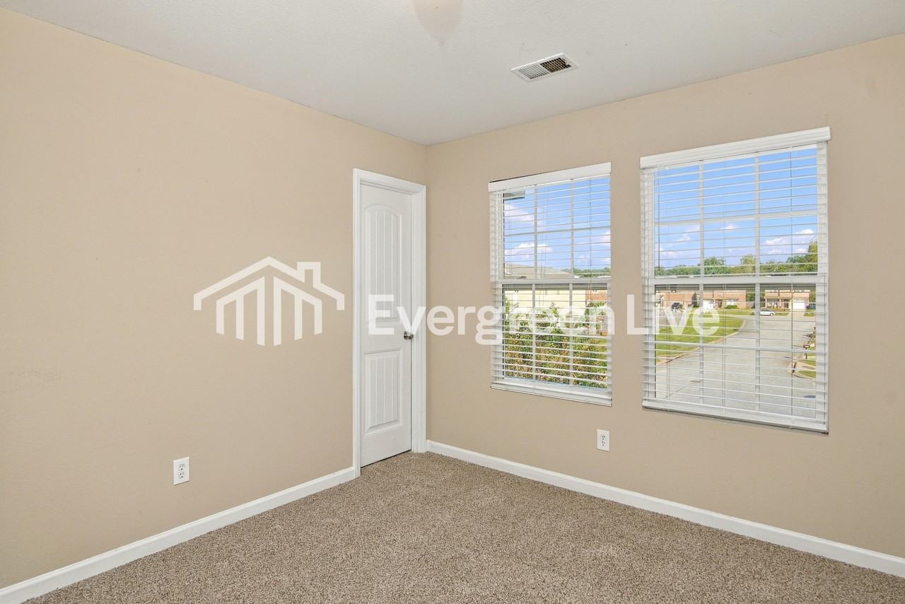 138 Belle Haven Dr - Photo 7 of 15