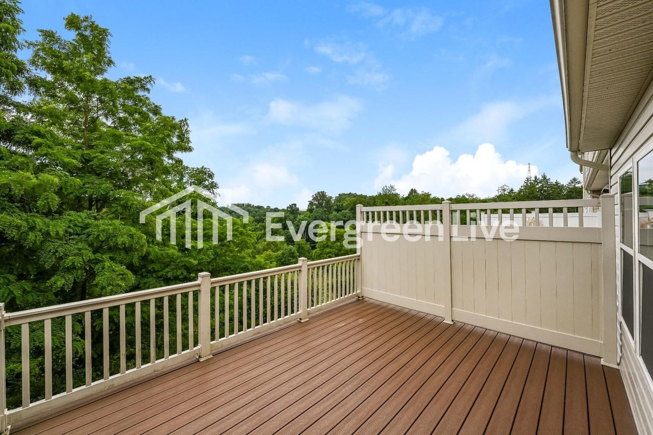 146 Kensington Dr - Photo 3 of 4