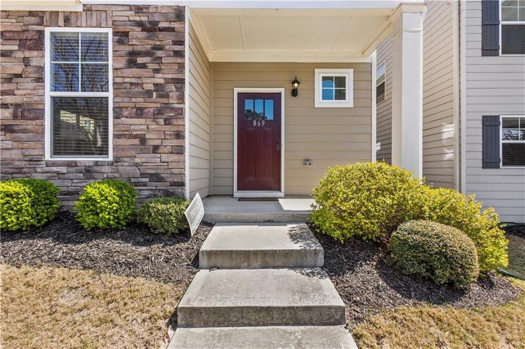 869 Venture Way Sw - Photo 2 of 27