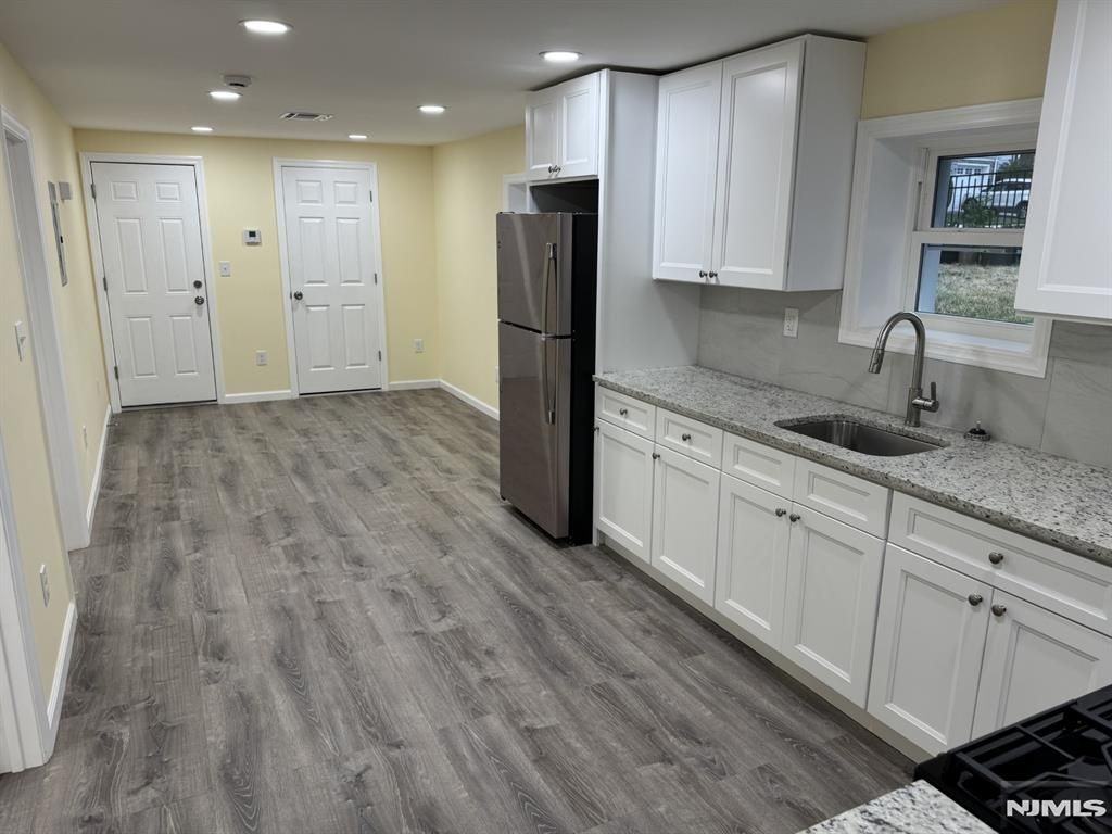 201 Eagle St - Photo 5 of 6