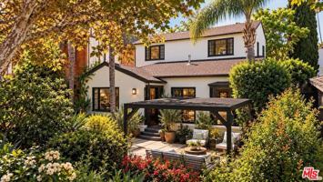 featured image of 1207 S Orange Dr