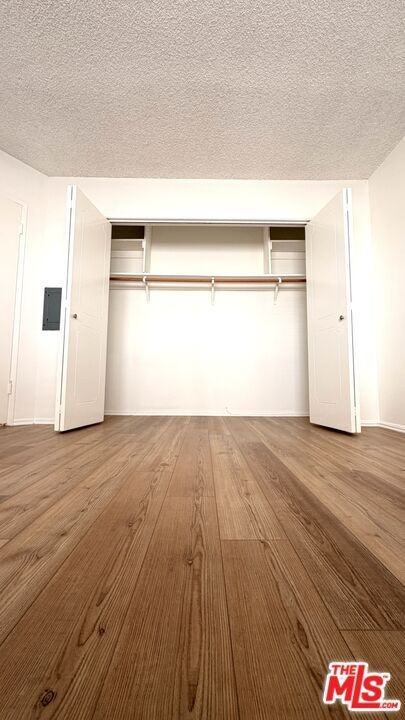 1220 Wellesley Ave ##7 - Photo 7 of 20