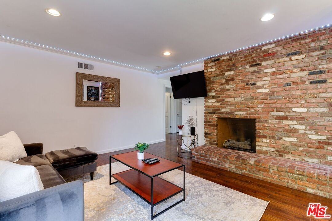 7553 Garden Grove Ave - Photo 6 of 41