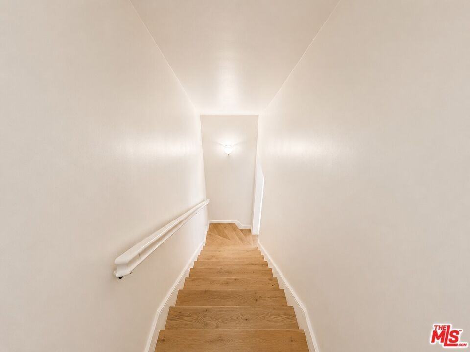 2200 S Canfield Ave - Photo 6 of 10