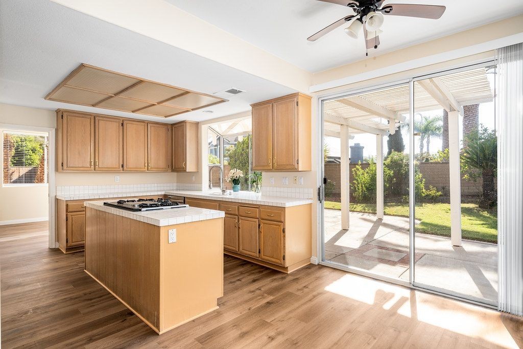 5470 Bayberry Way - Photo 5 of 7