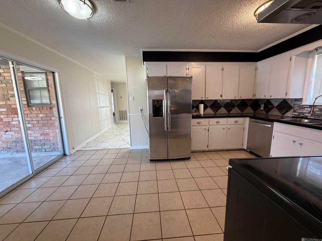 1711 S Park Ave - Photo 3 of 11