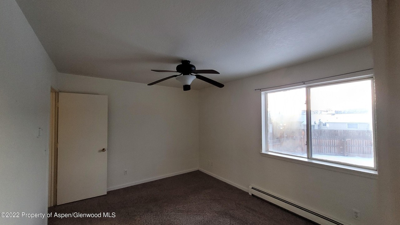 2812 Rail Ave - Photo 7 of 9