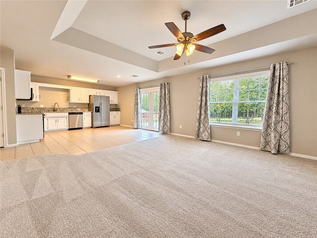 1 Mills Ln - Photo 4 of 23