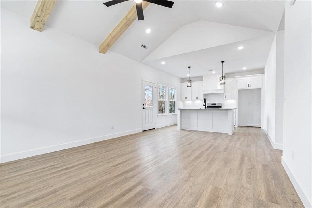 29 Islay Dr - Photo 5 of 21