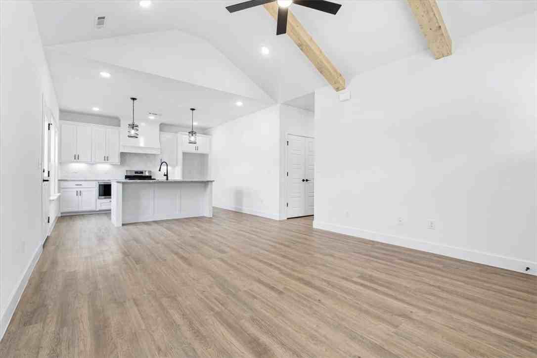 29 Islay Dr - Photo 6 of 21