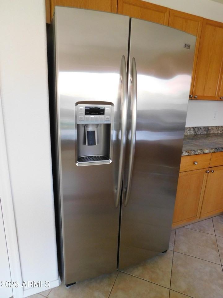 501 W Laredo Ave - Photo 7 of 25
