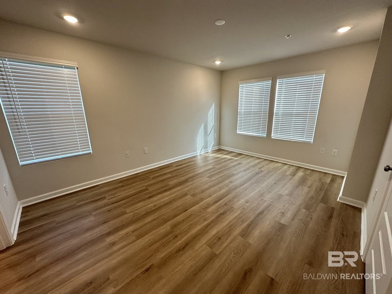 4341 Lost Bay Dr - Photo 6 of 13
