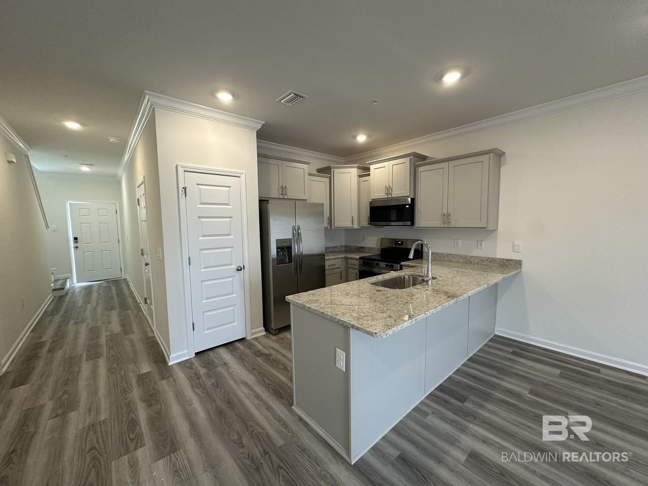 4325 Lost Bay Dr - Photo 4 of 15