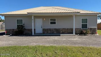featured image of 411 S Berthe Ave