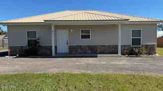 411 S Berthe Ave - Photo 1 of 1