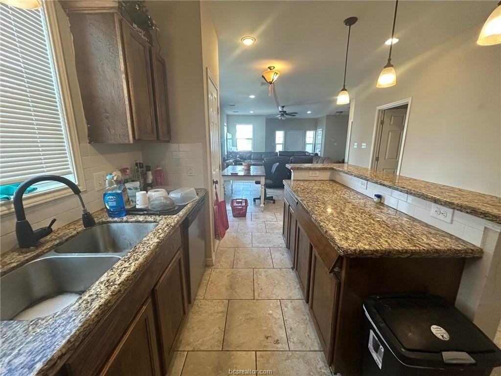 4404 Aspen St - Photo 7 of 19