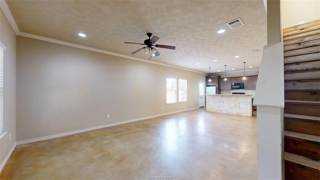 3418 Cullen Trl - Photo 2 of 28