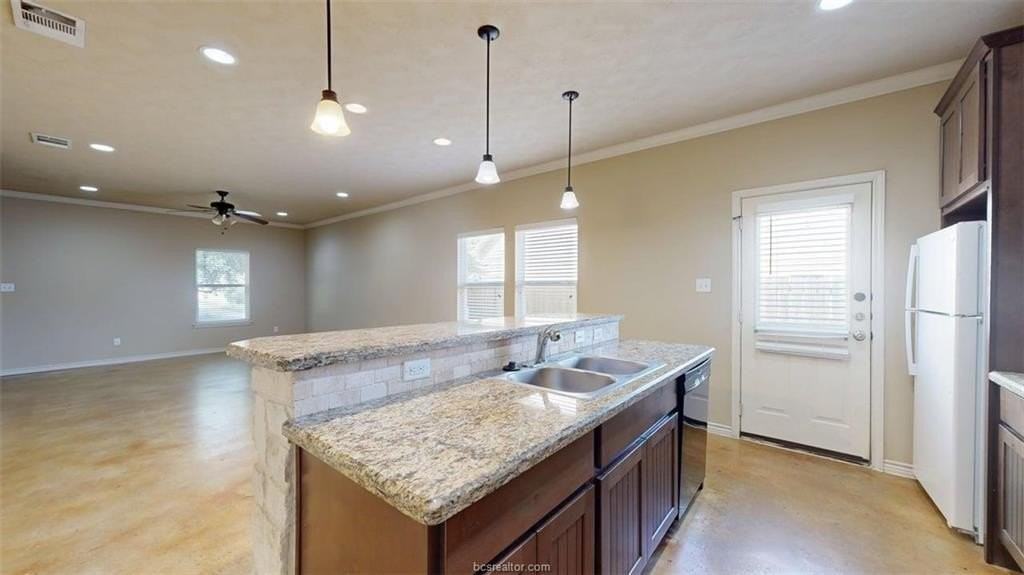 3418 Cullen Trl - Photo 7 of 28