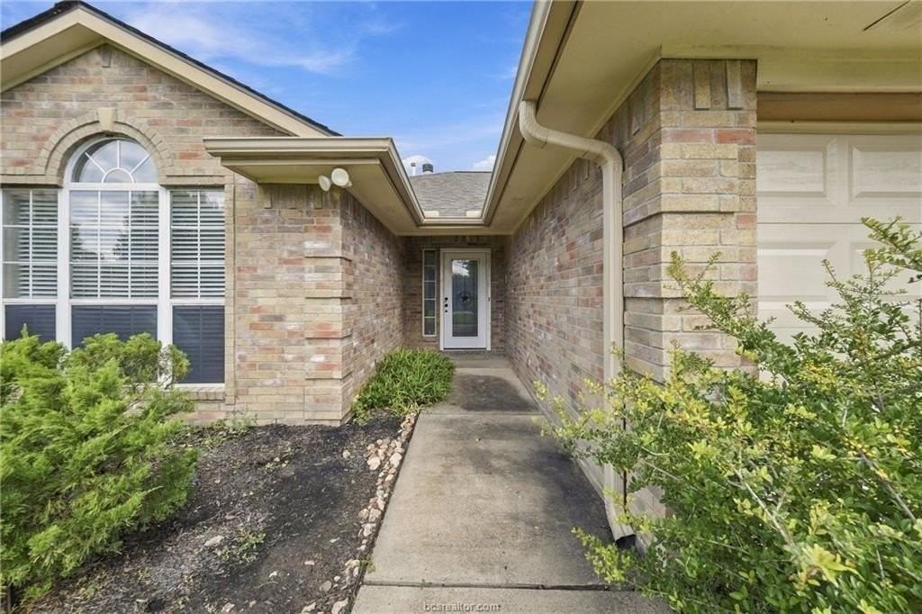 3605 Vienna Dr - Photo 4 of 31