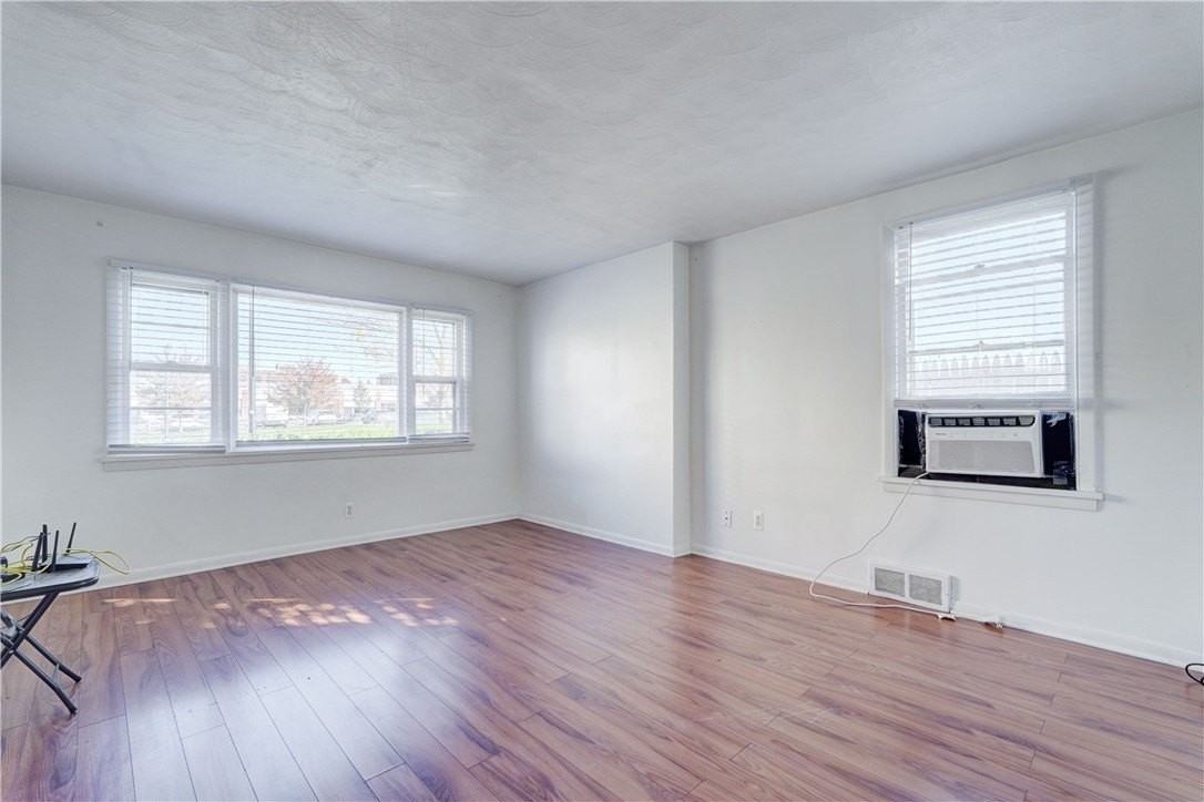 41 Crittenden Blvd #1DOWN - Photo 5 of 22