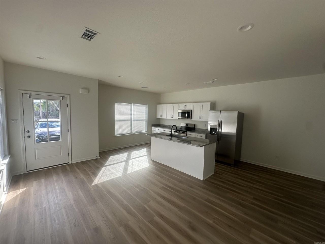 1016 S Ringo St #A - Photo 3 of 13