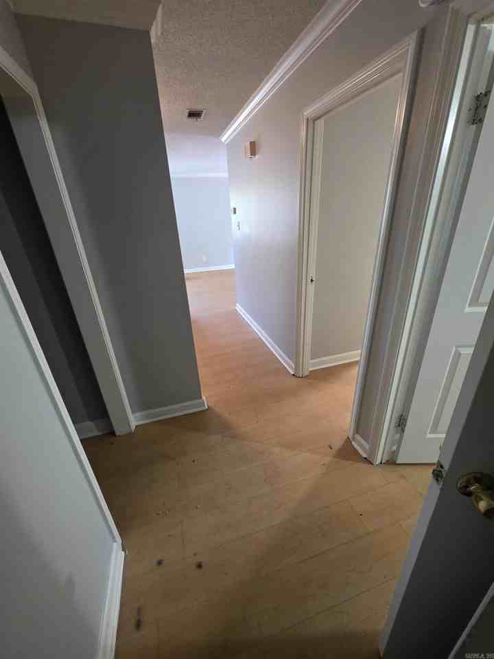 301 S Border St #F - Photo 2 of 5