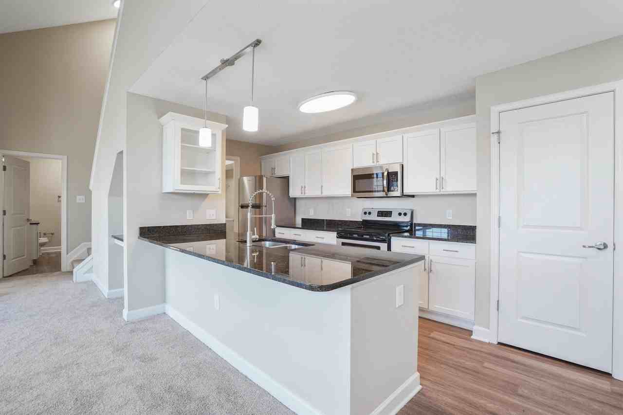 5195 Foxtail Pine St - Photo 7 of 41