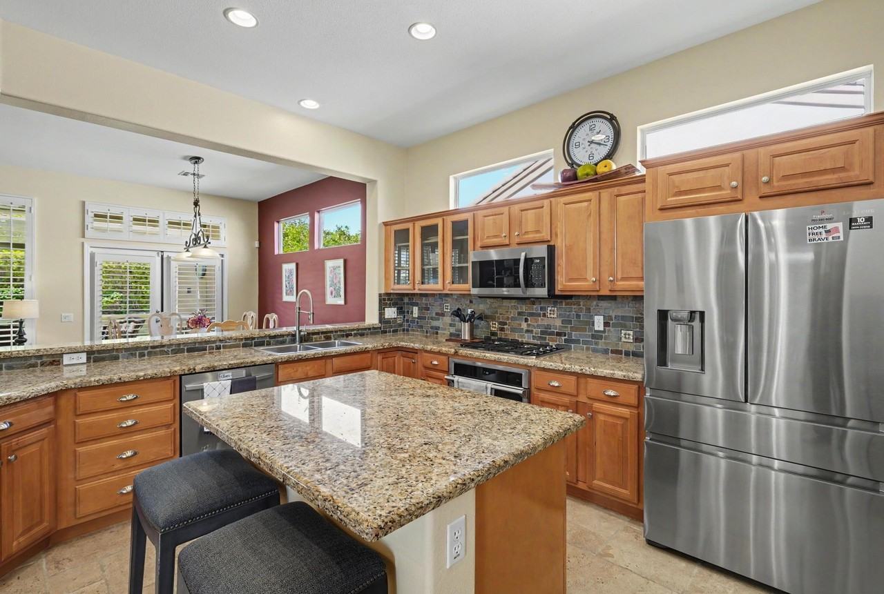35935 Beringer Rd - Photo 6 of 40