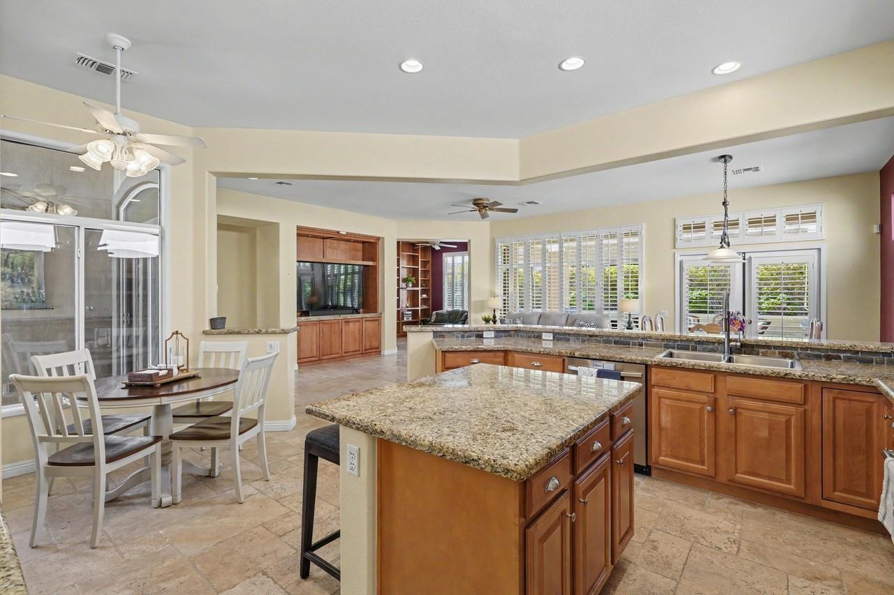 35935 Beringer Rd - Photo 7 of 40