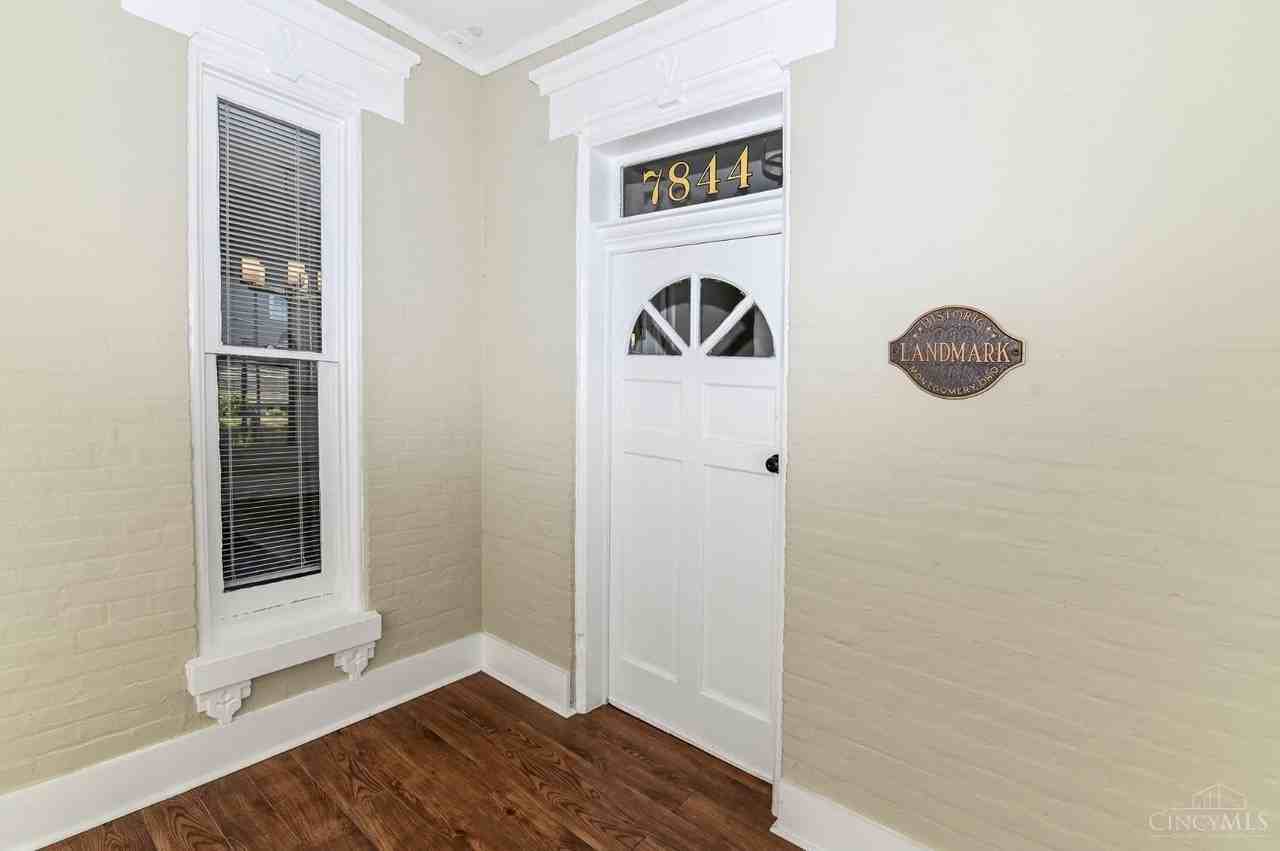 7844 Remington Rd - Photo 5 of 45