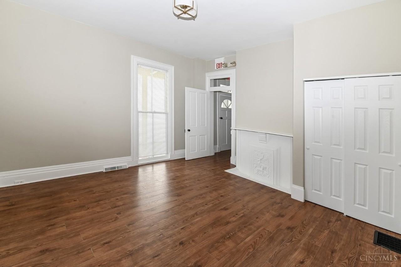 7844 Remington Rd - Photo 7 of 45