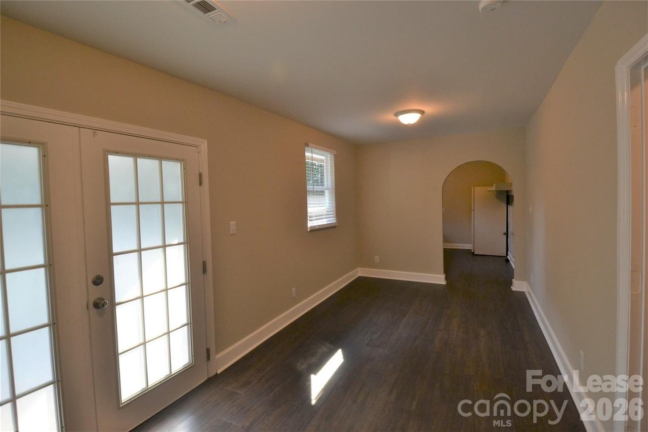 1807 Maribel Ave - Photo 3 of 14
