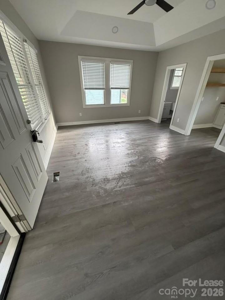 405 N Highland St - Photo 2 of 6