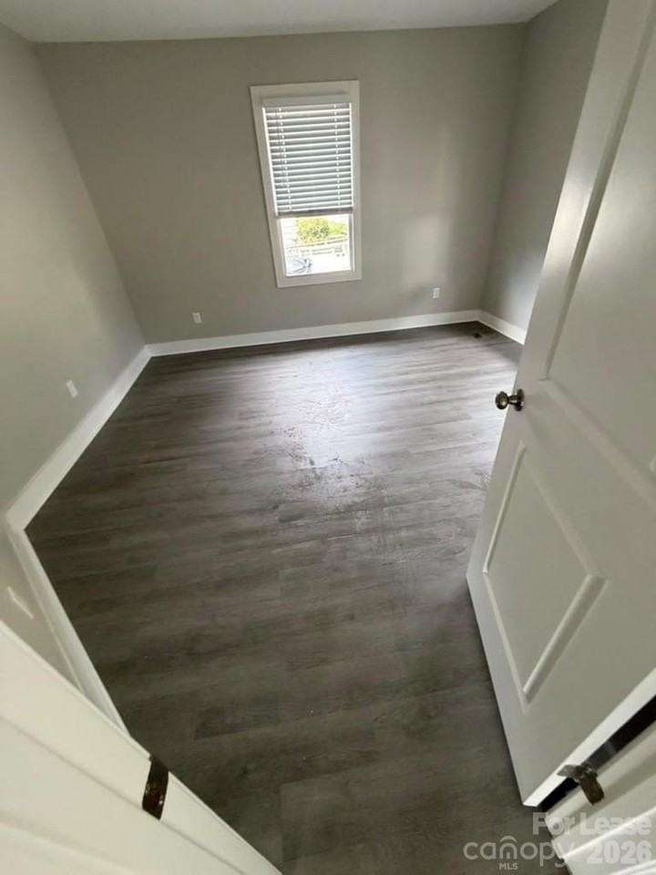 405 N Highland St - Photo 3 of 6
