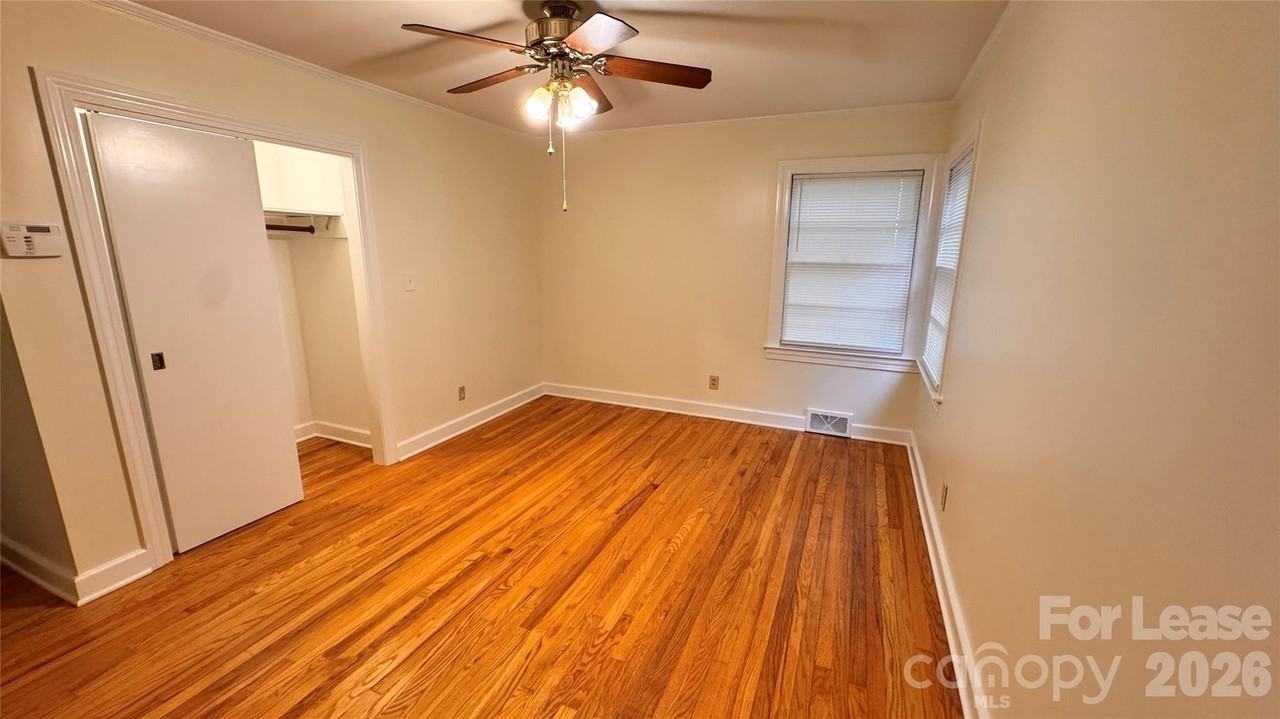 690 Brookdale Dr - Photo 3 of 19