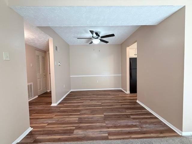 545 Goucher St #12 - Photo 3 of 13