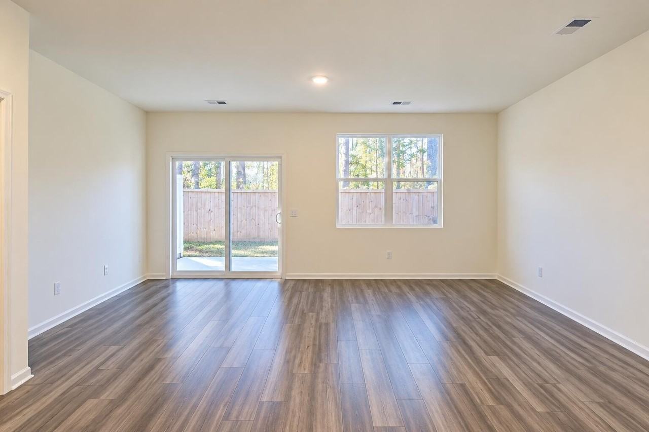 507 Scarlett Maple St - Photo 4 of 20
