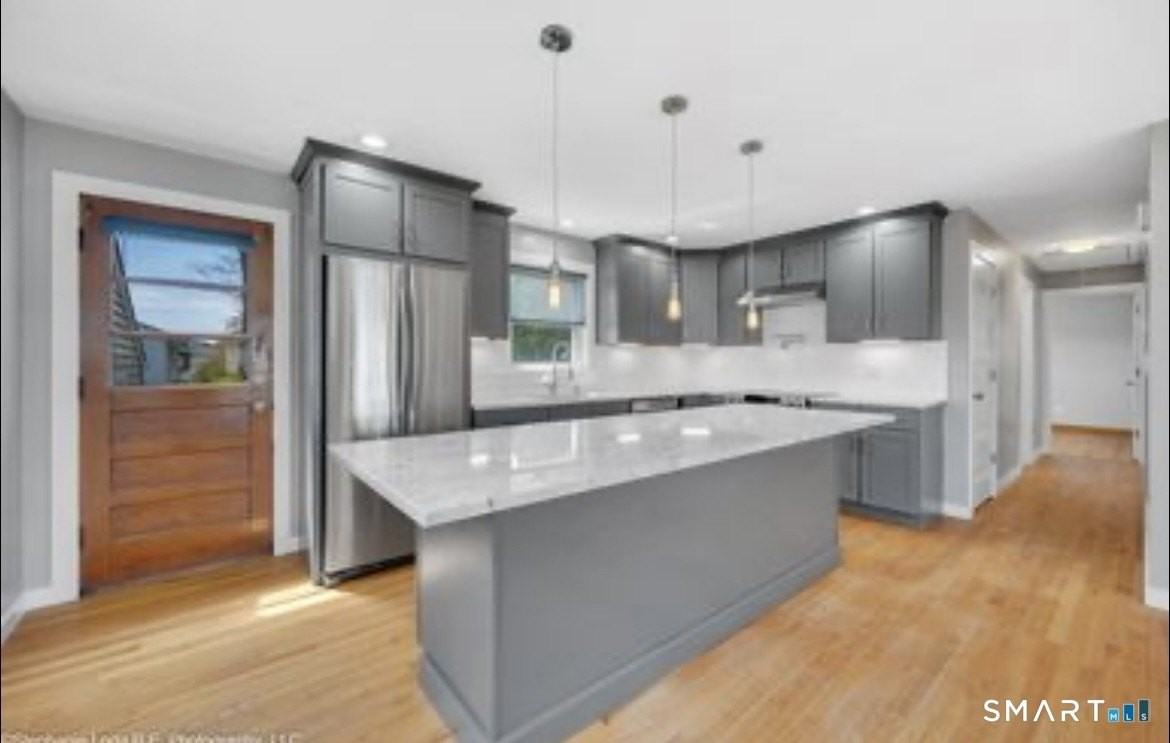 19 Clifford Ter - Photo 4 of 35