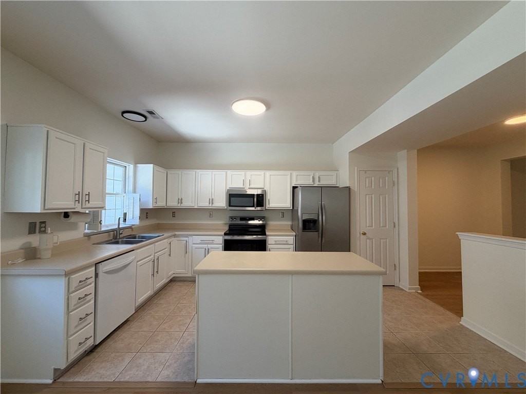 3105 Friars Walk Ln - Photo 3 of 16