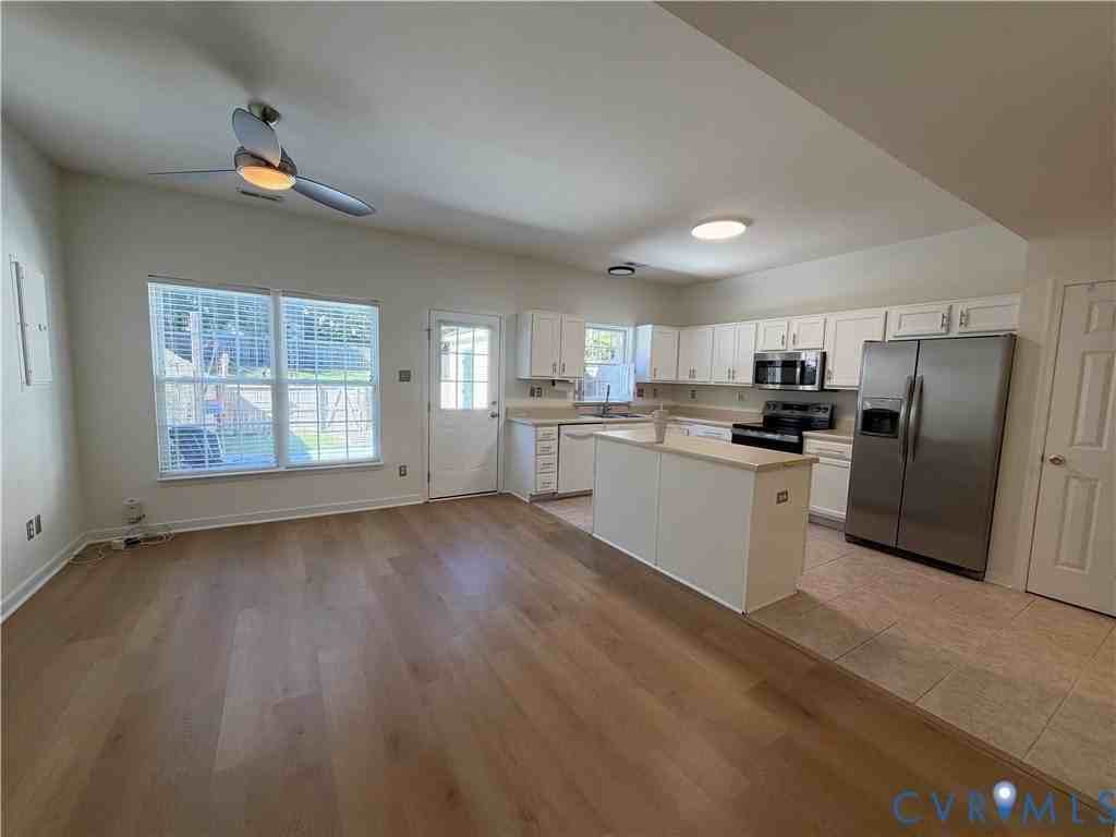 3105 Friars Walk Ln - Photo 5 of 16