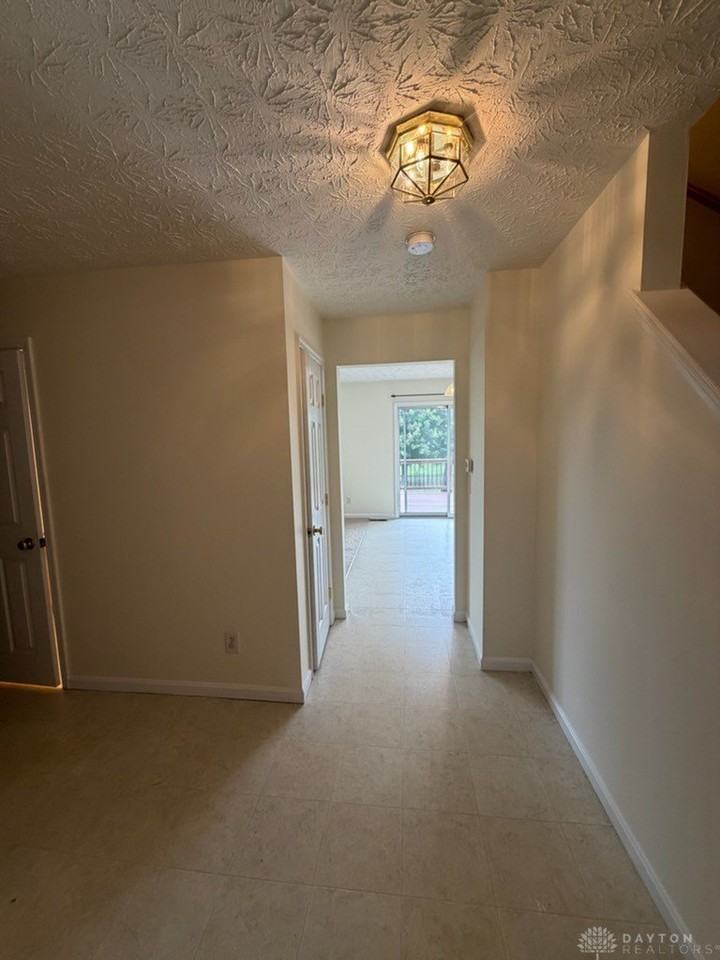 2333 Spyglass Ct - Photo 4 of 18