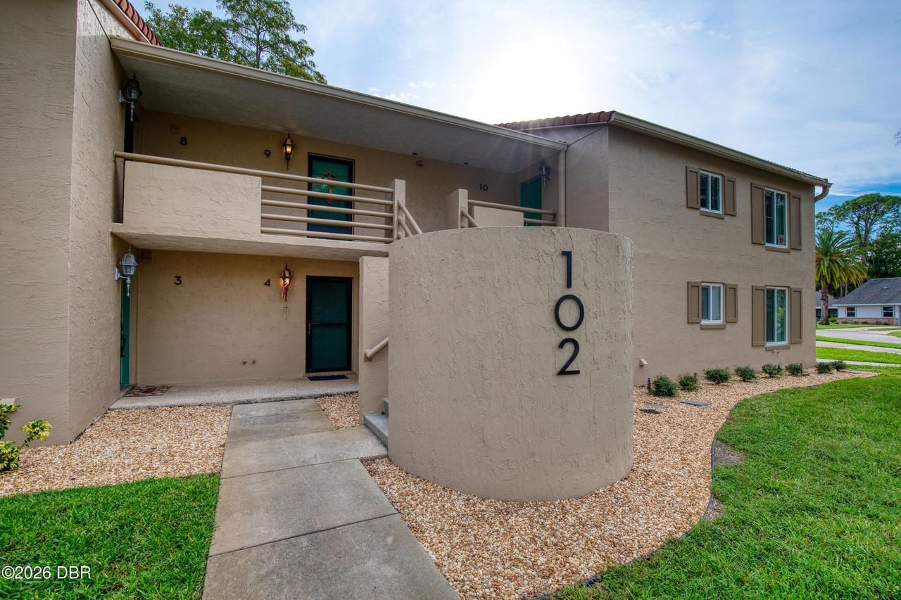 102 Bob White Ct #4 - Photo 2 of 40