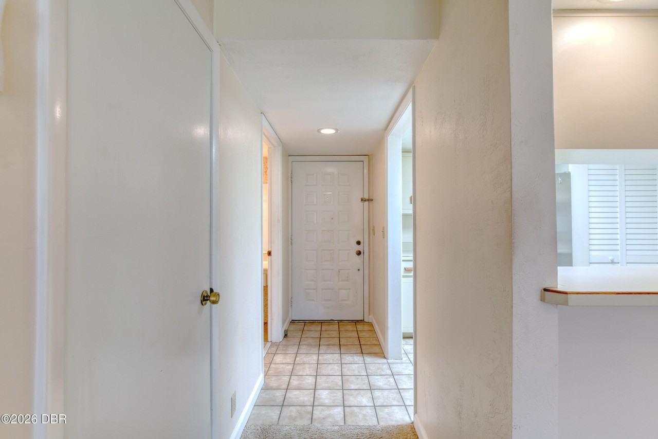 102 Bob White Ct #4 - Photo 4 of 40