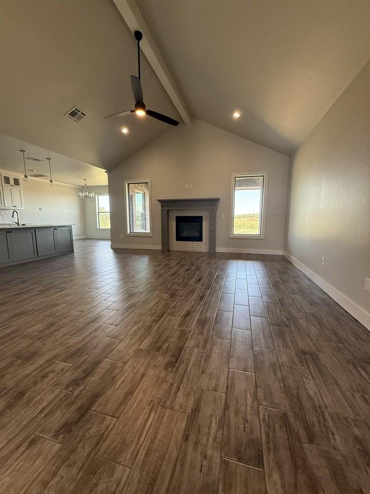 7009 Chisholm Ranch Dr - Photo 7 of 36
