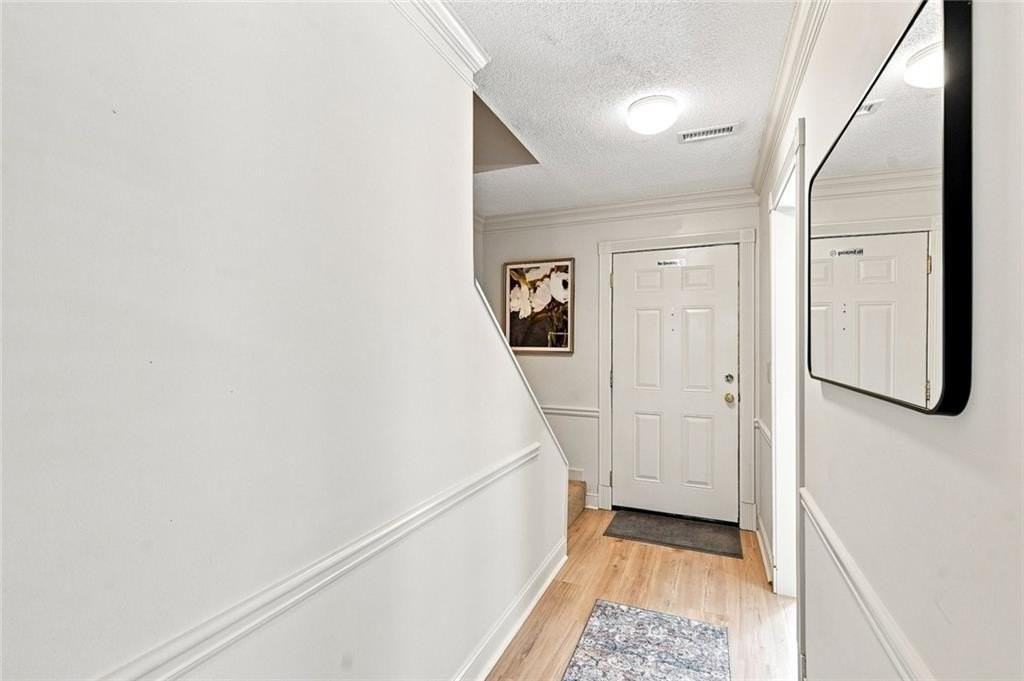 1208 Magnolia Way Se - Photo 3 of 40