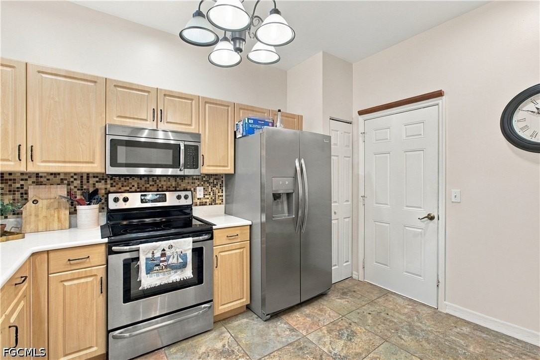 3613 Pine Oak Cir #107 - Photo 6 of 42