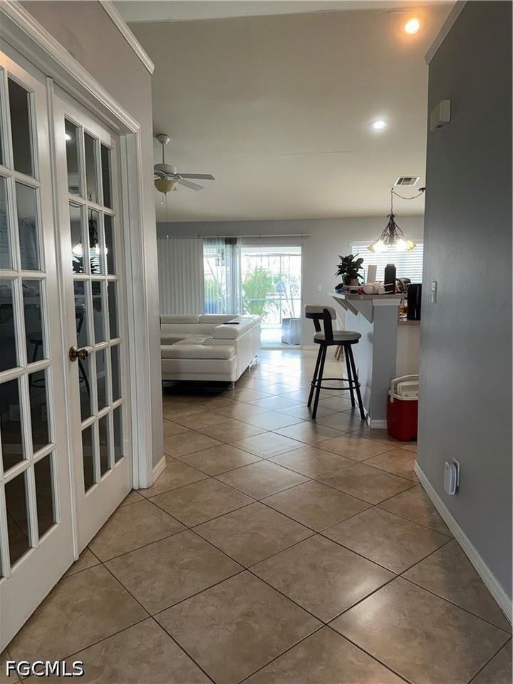 1034 Ne 13th Pl - Photo 2 of 19