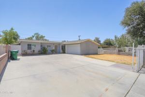 featured image of 1050 W Avenue J13