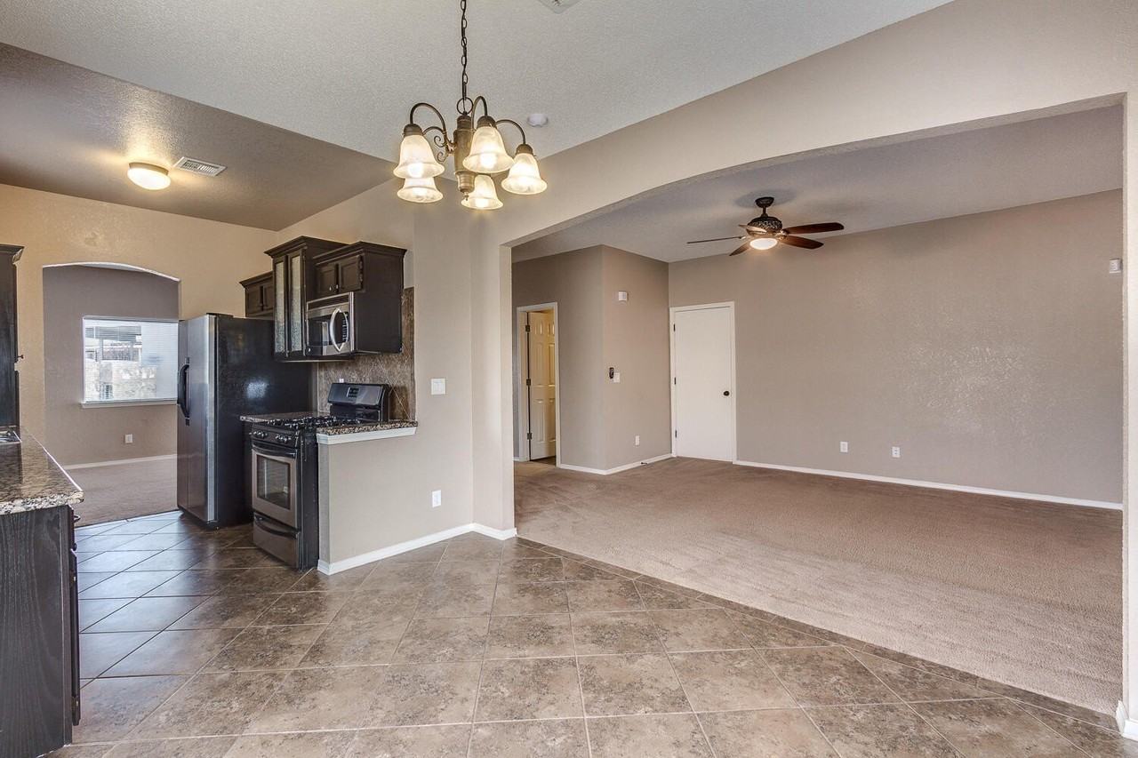 3161 Blue Dirt Cir - Photo 3 of 24